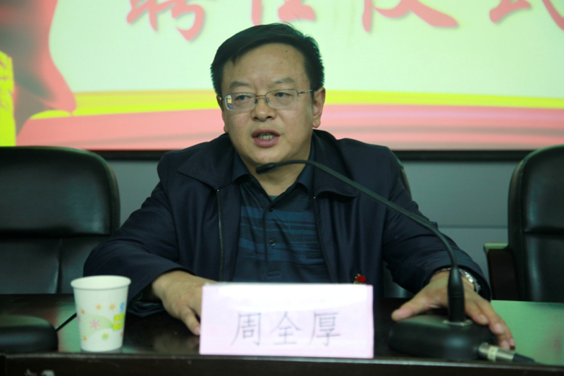 16d9f9f1ac4046a2ae4527002ae6d201.png 学生1.png